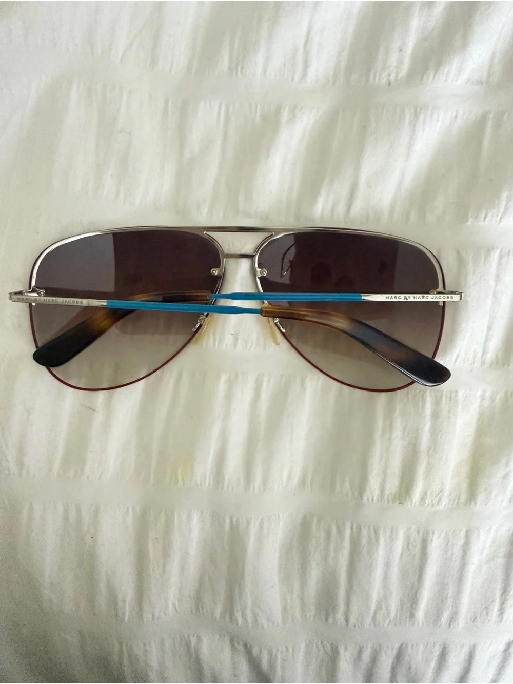 Marc Jacob Aviator Sunglasses in Red Frame Gradient Lenses